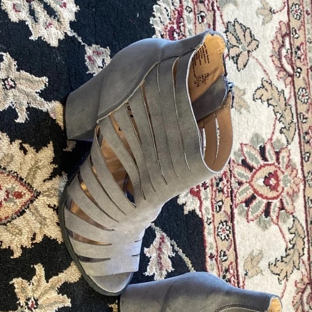 High heels size 7 from brash